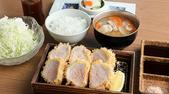 TONKATSU KEITA